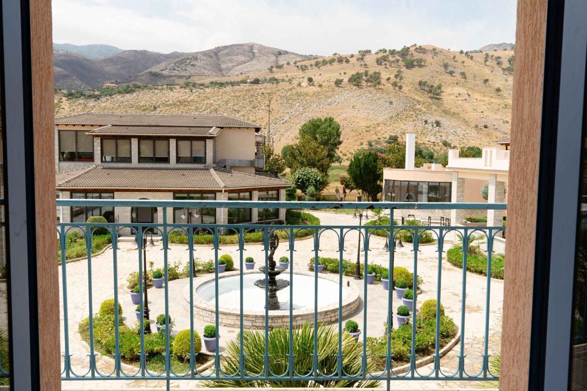 Kronos Village Gjirokaster Exterior photo